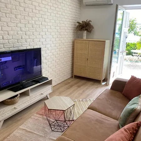 Apartamento 2 Pieces Terrasse Et Vue Mer A Sur Mer *