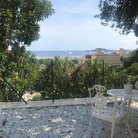 2 Pieces Terrasse Et Vue Mer A Sur Mer Apartamento